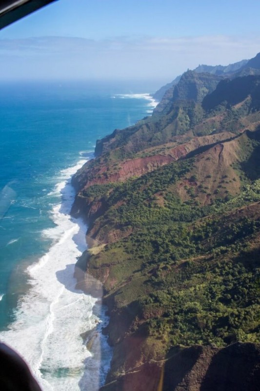 Na-Pali-coast-as-seen-from-a-Blue-Hawaiian-helicopter